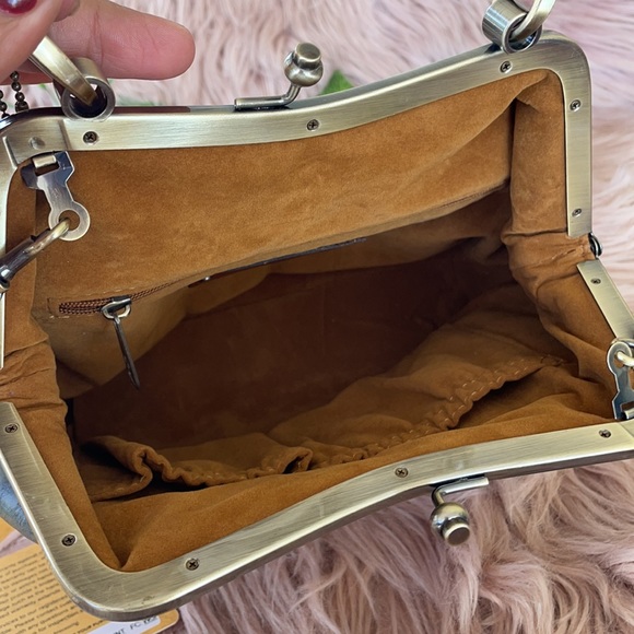 Hand crafted Leather Crossbody - Picture 6 of 9